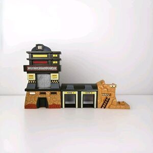 True Heroes Military Deluxe MILITARY HEADQUARTER BUILDING ONLY‎